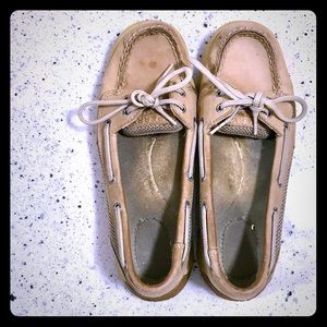 Sperry’s Old School!
